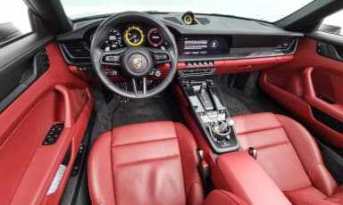 911 (992)