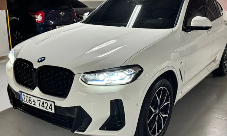 X4 (G02)