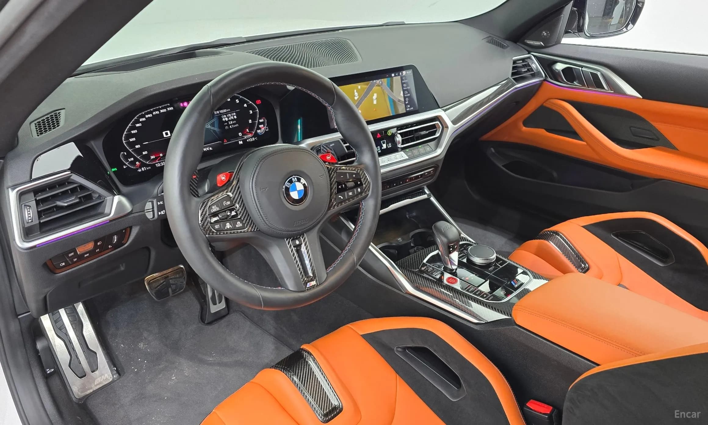 M4 (G82)