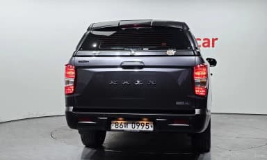 Rexton Sports Khan