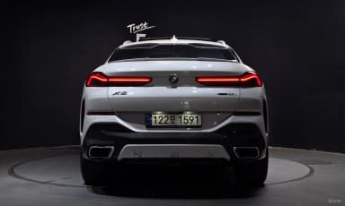 X6 (G06)