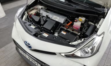 Prius V