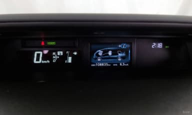 Prius V