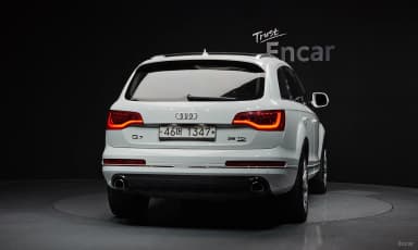 Q7