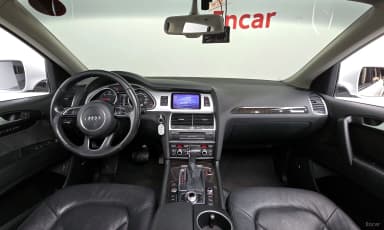 Q7