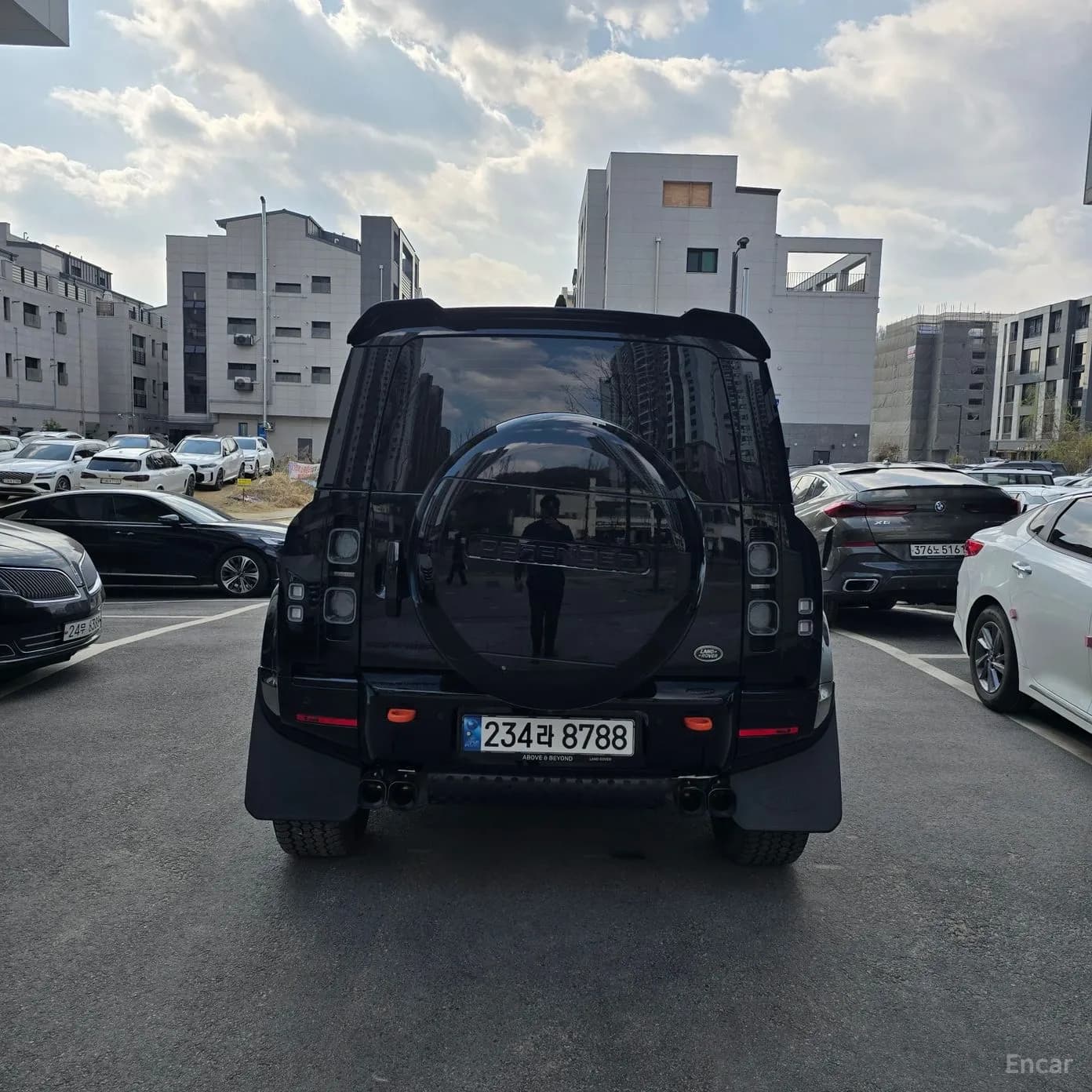 Defender (L663)