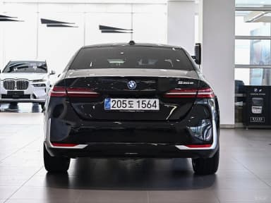 5 Series (G60)