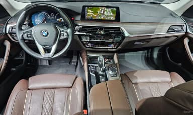 5 Series (G30)