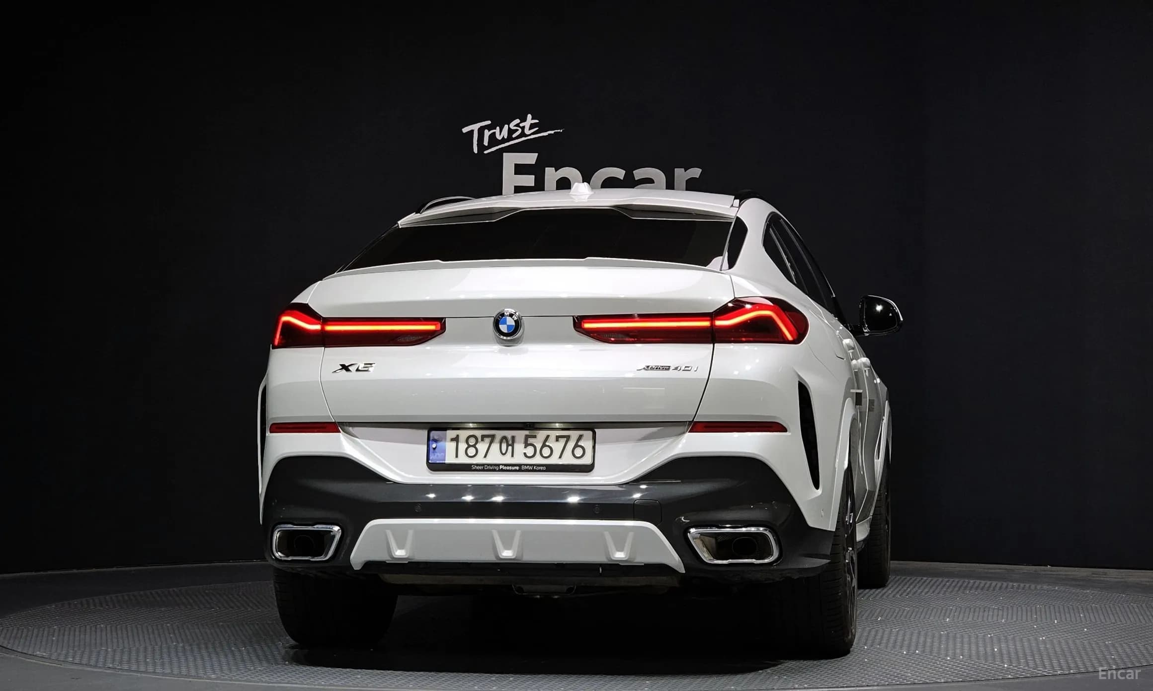 X6 (G06)