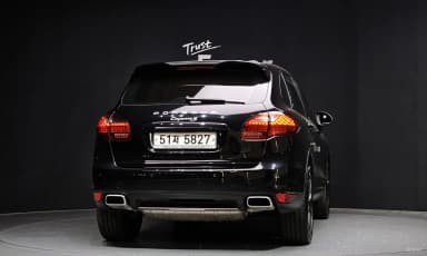 New Cayenne