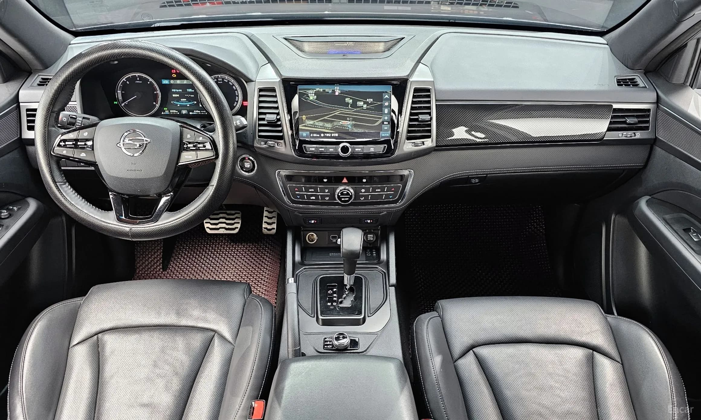Rexton Sports Khan