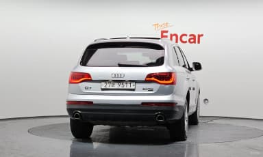 Q7