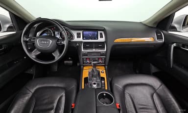 Q7