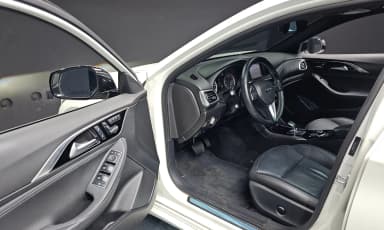 Q30