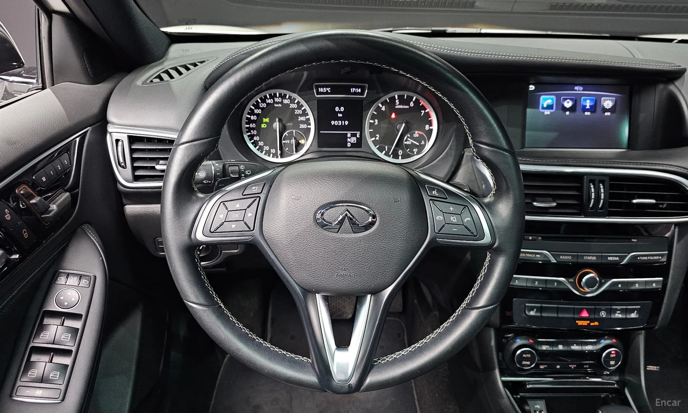 Q30