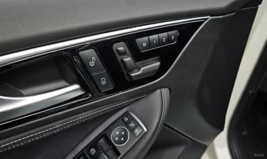 Q30