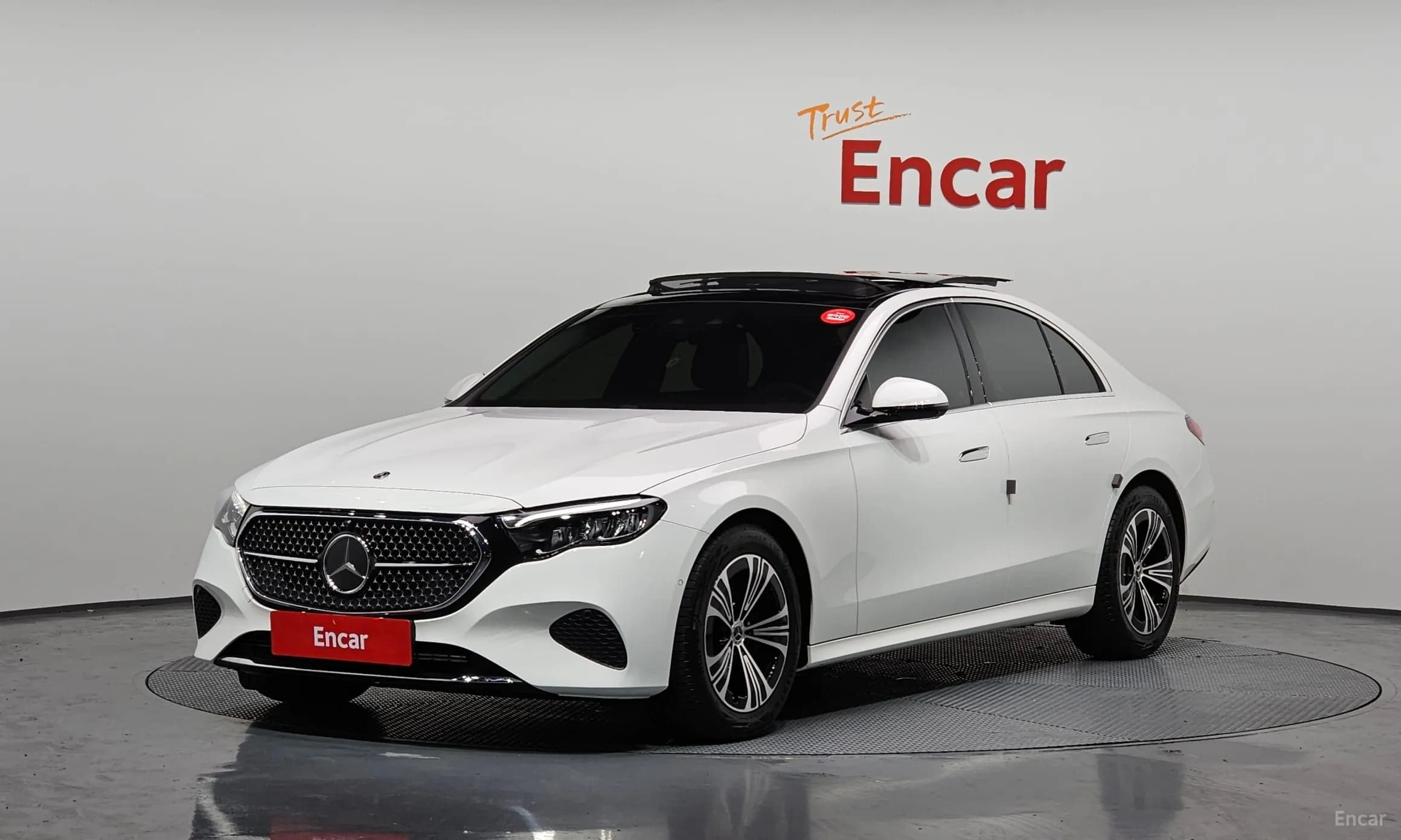 E-Class W214