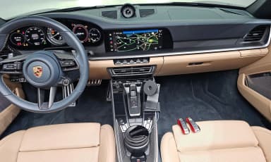 911 (992)