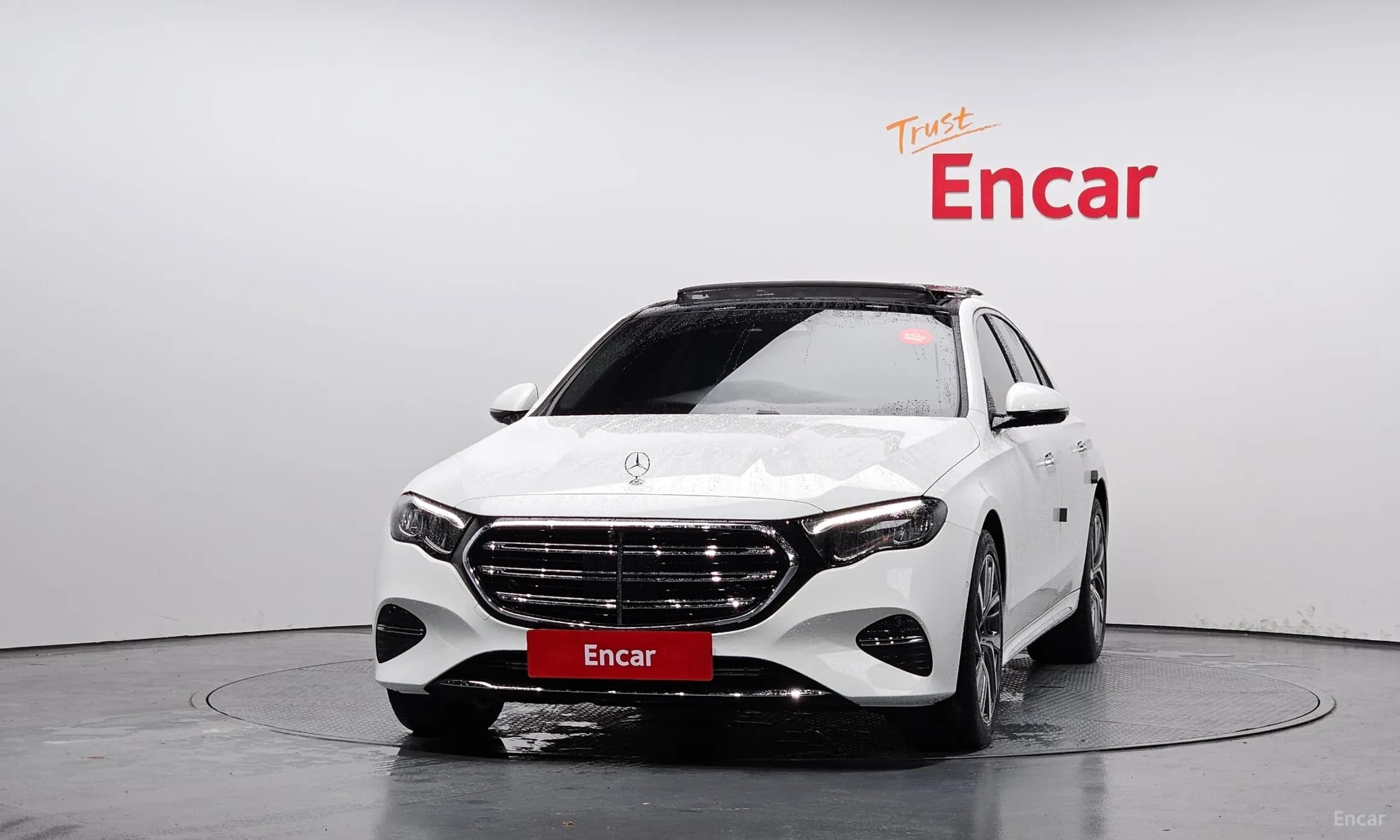 E-Class W214