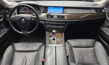 7 Series (F01)