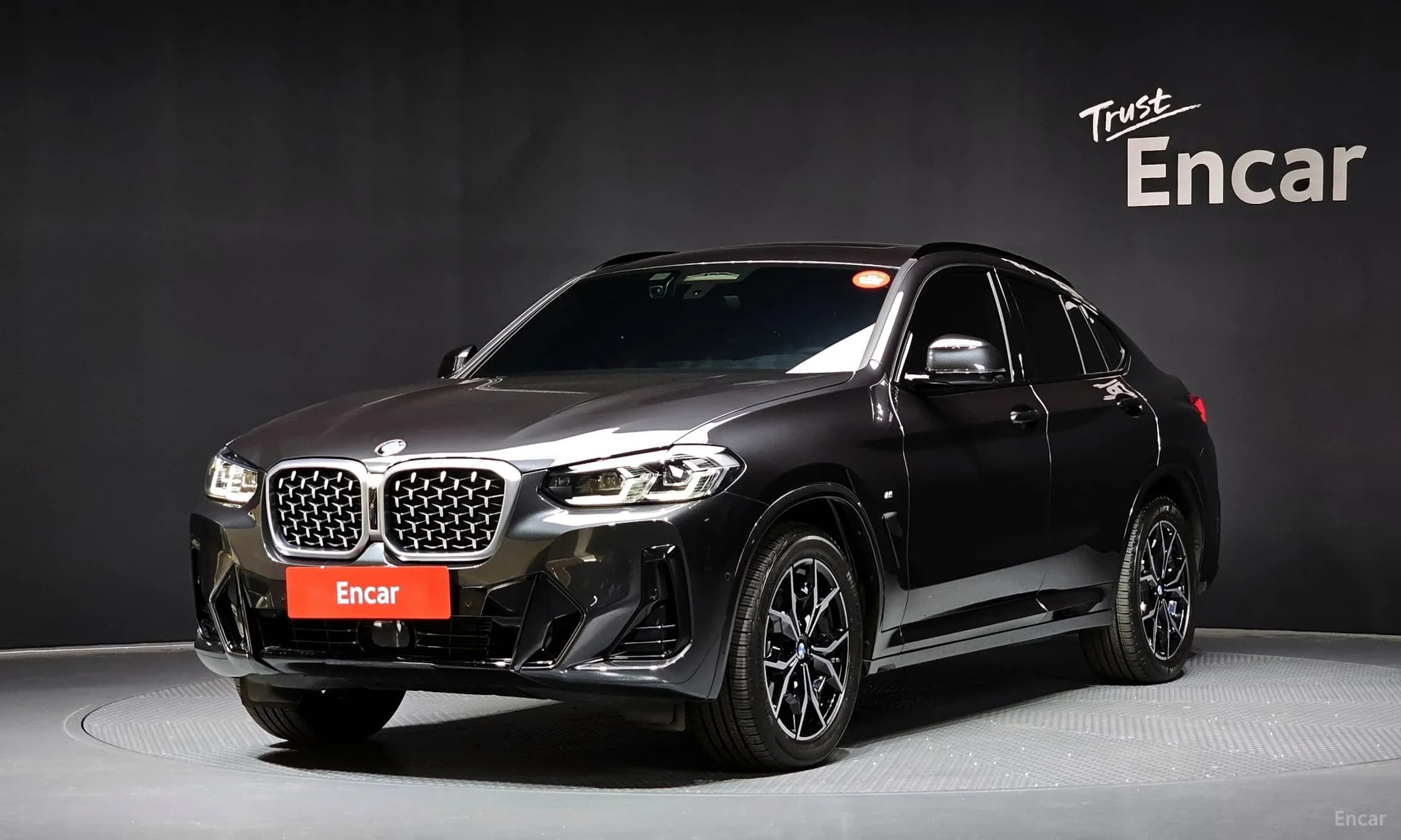 X4 (G02)