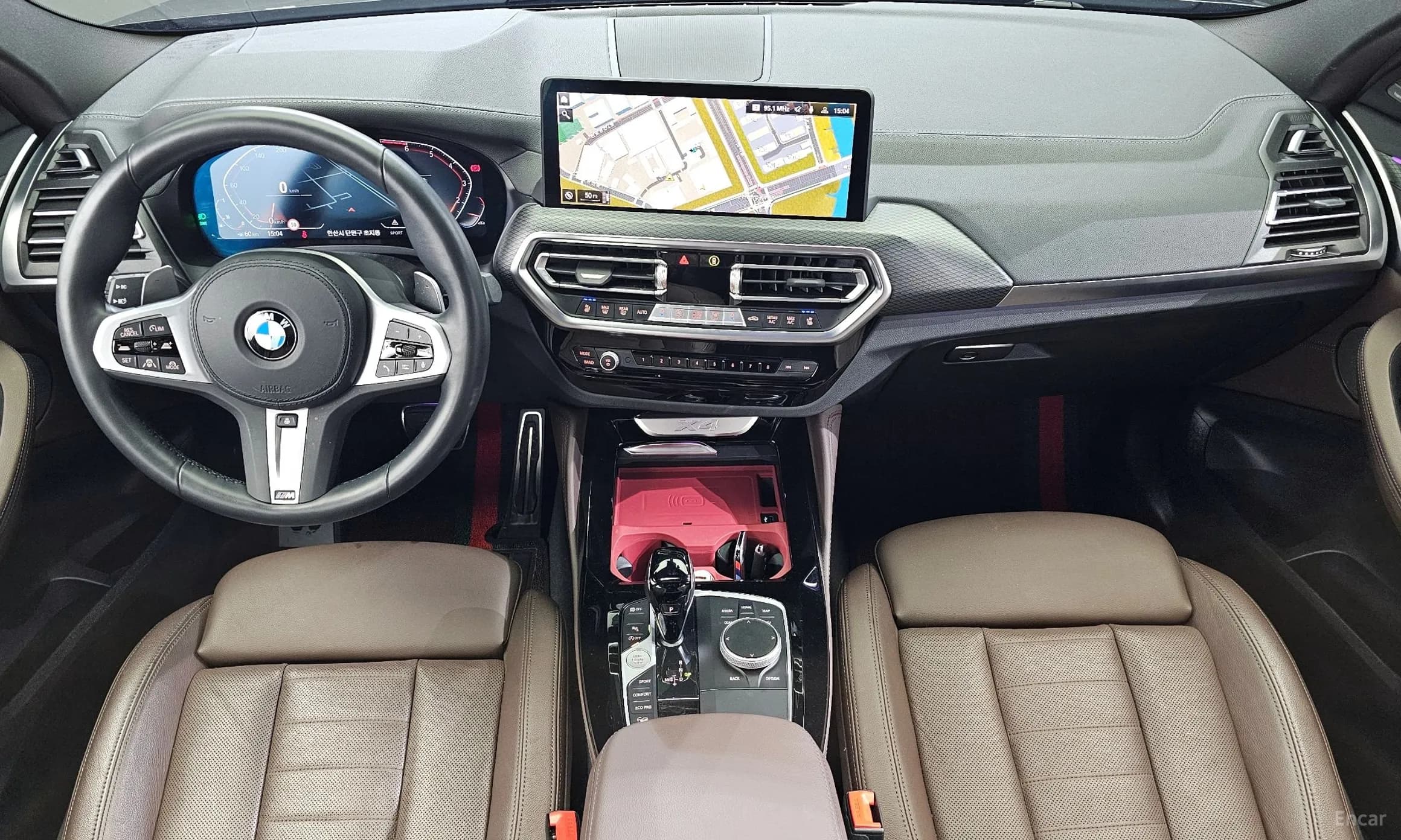 X4 (G02)