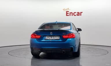 Series 4 (F32)