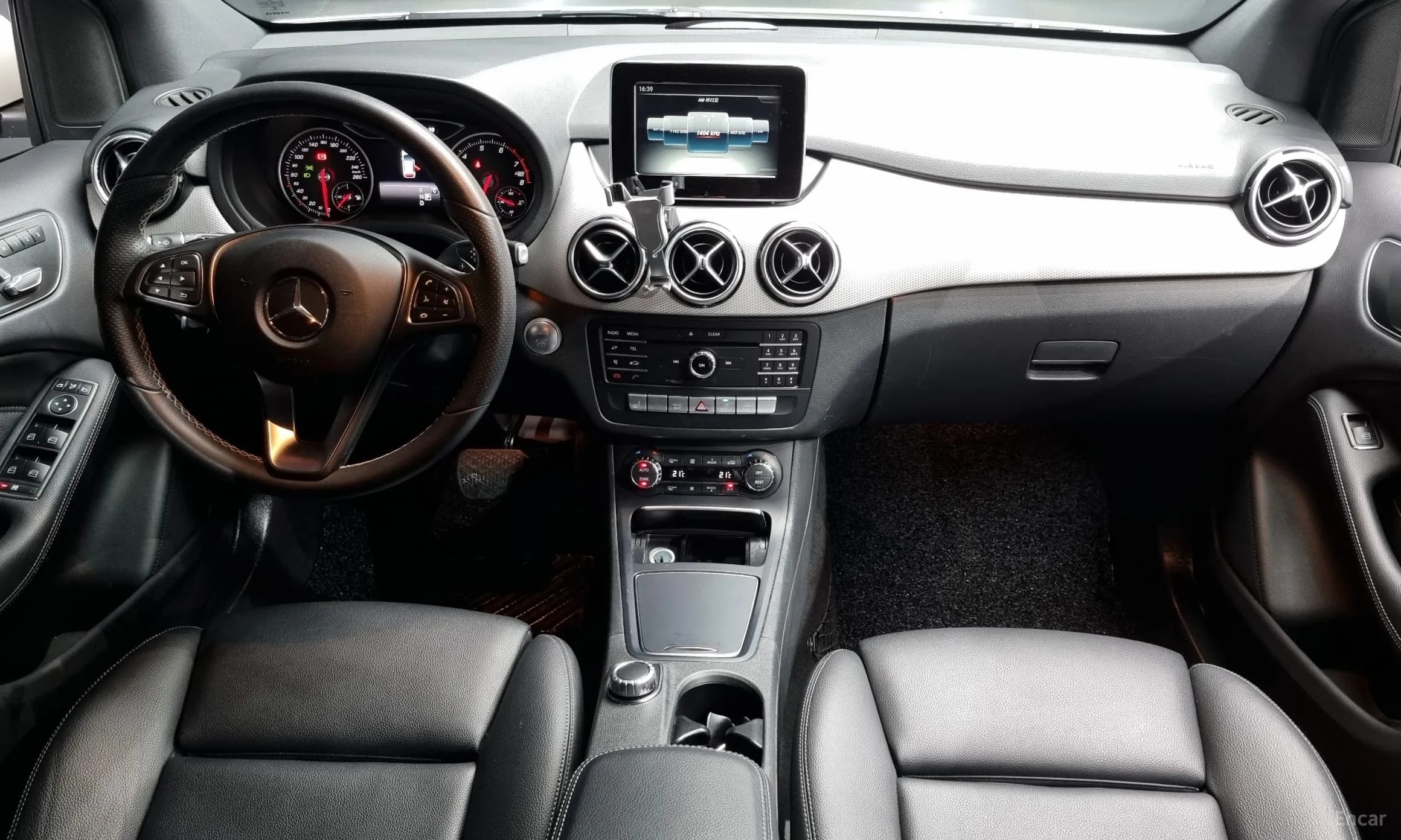 B-Class W246