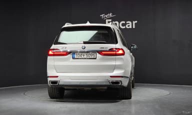 X7 (G07)