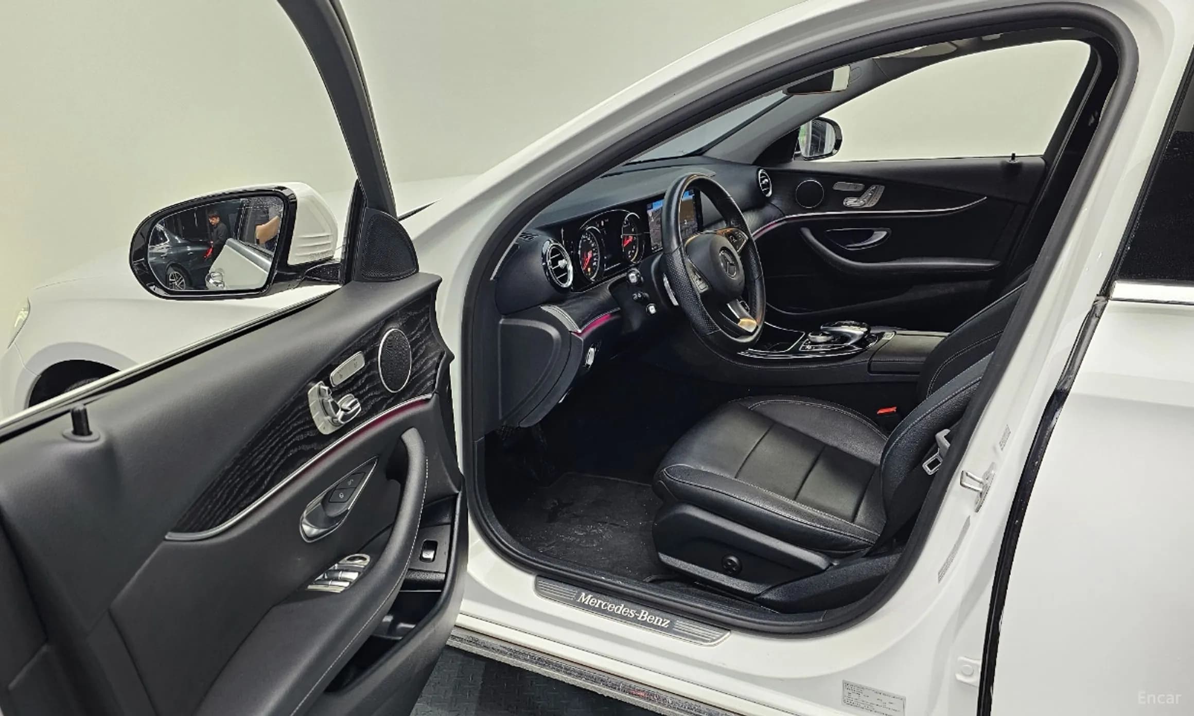 E-Class W213