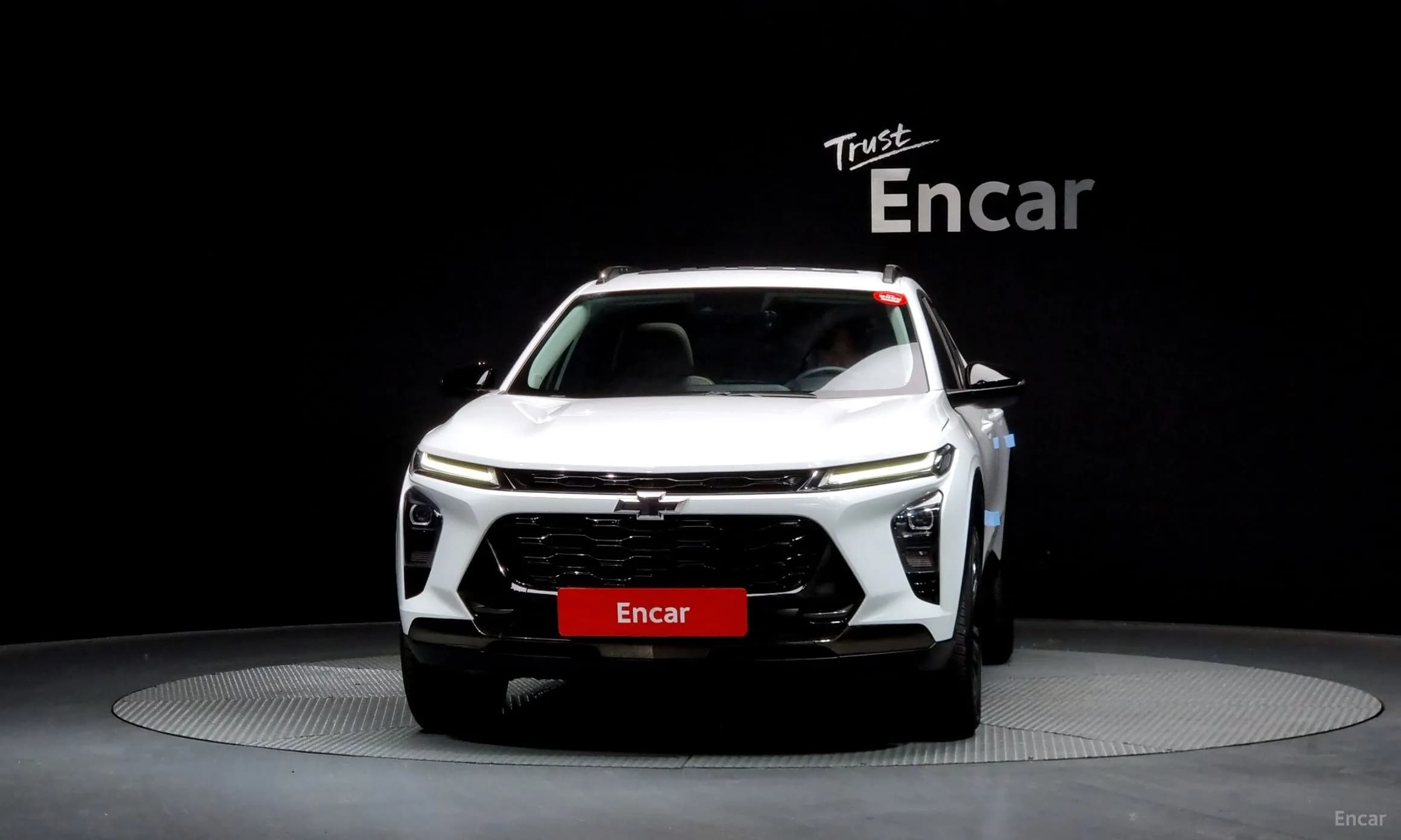 Trax Crossover