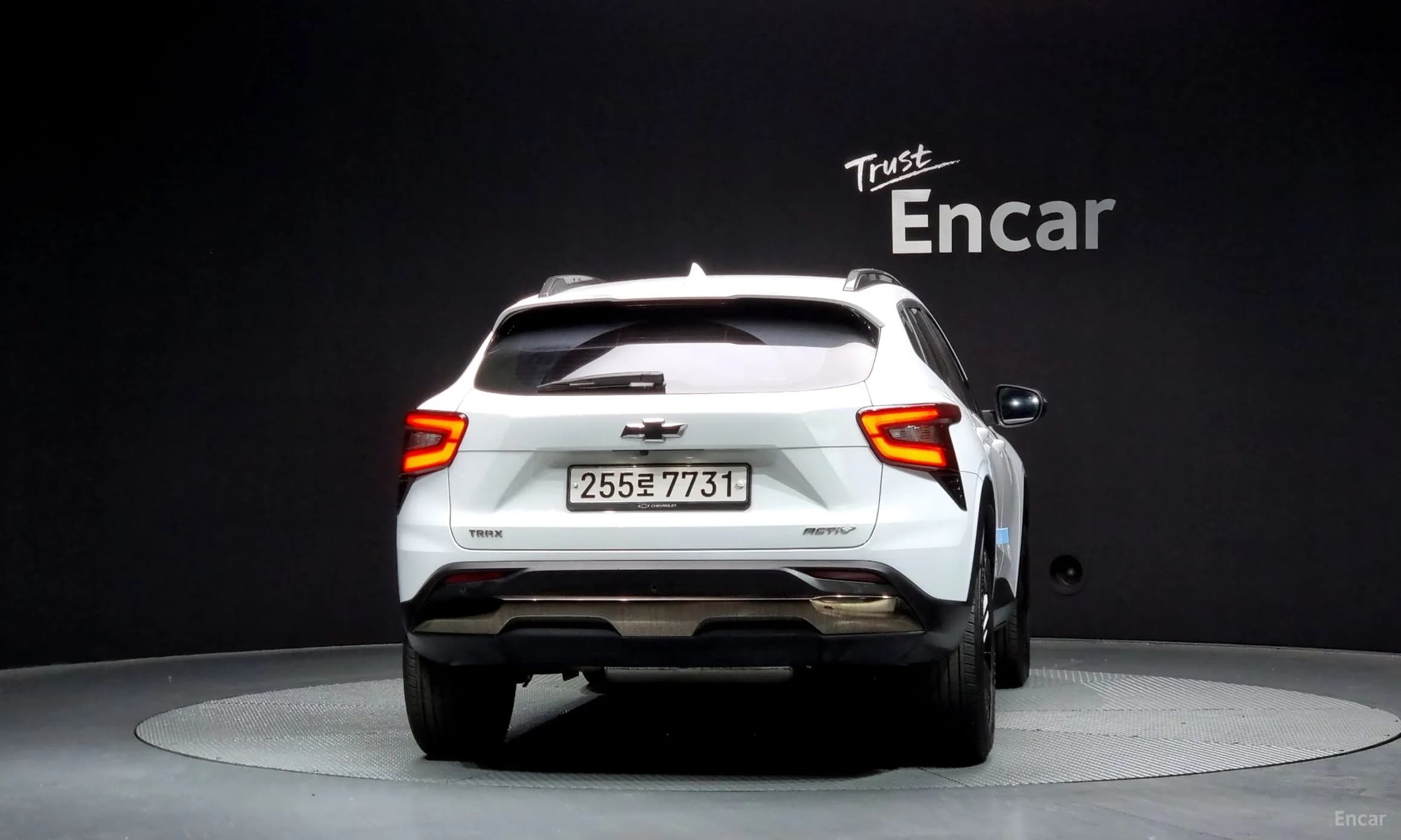 Trax Crossover