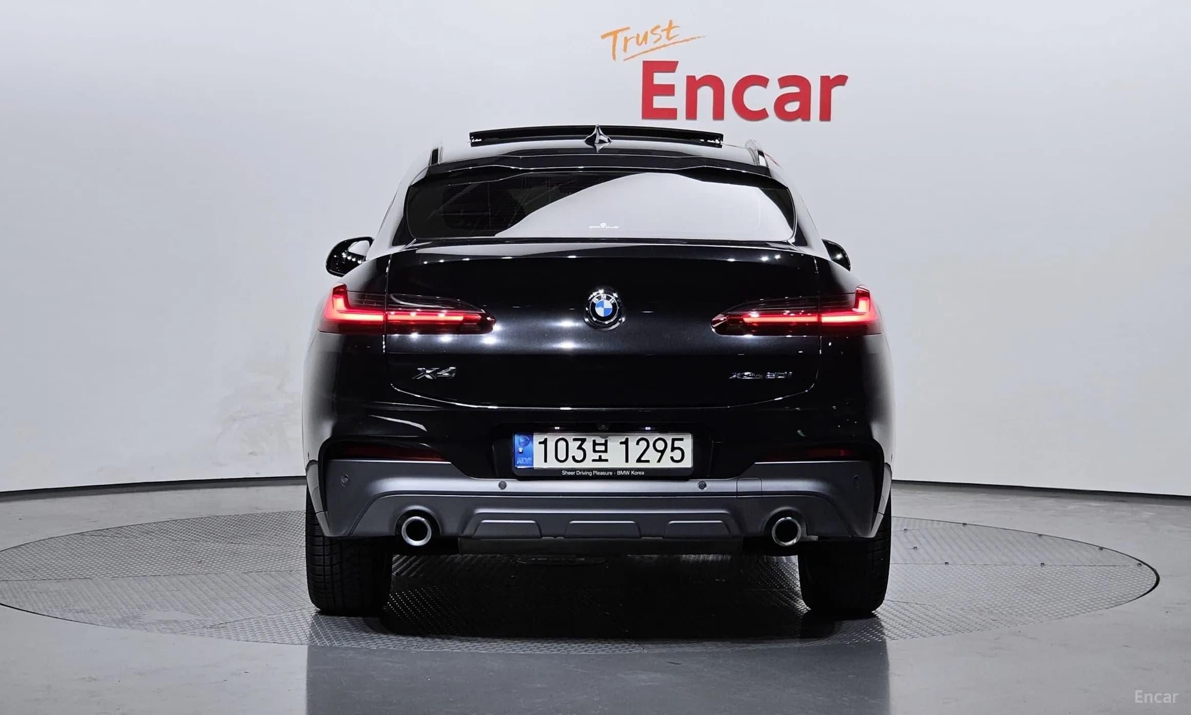 X4 (G02)