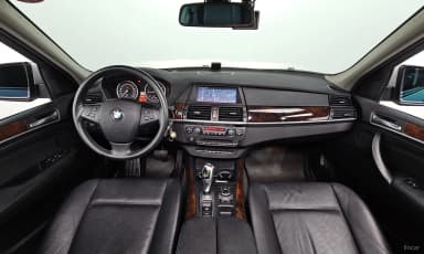 X5 (E70)