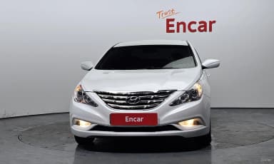 YF Sonata