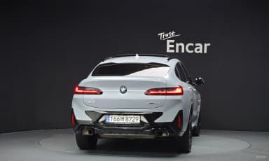 X4 (G02)