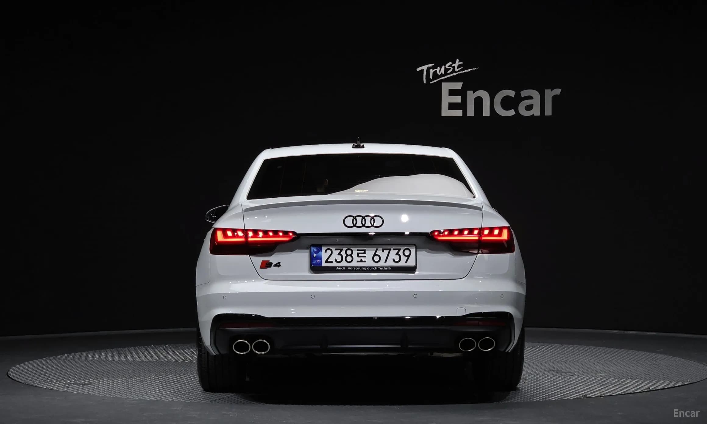 S4 (B9)