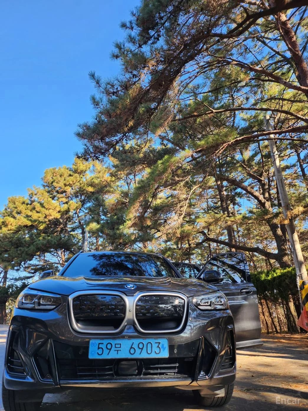 iX3