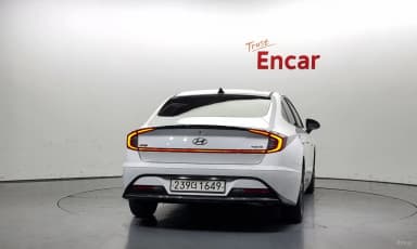 Sonata Hybrid (DN8)
