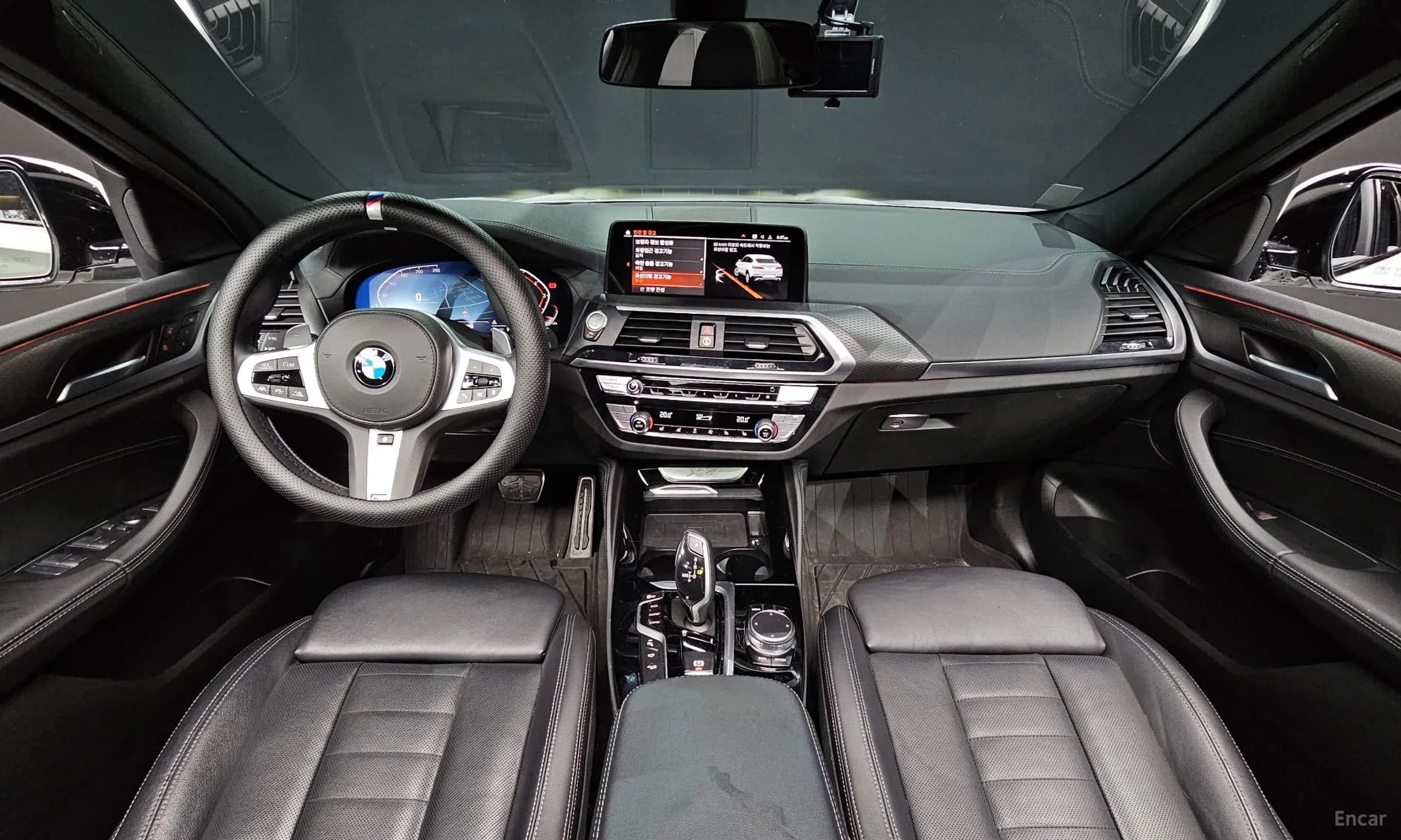 X4 (G02)