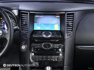 QX70