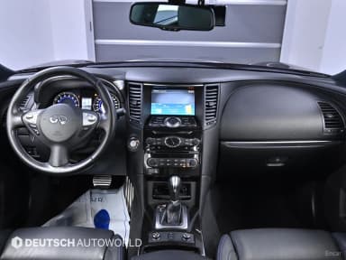 QX70