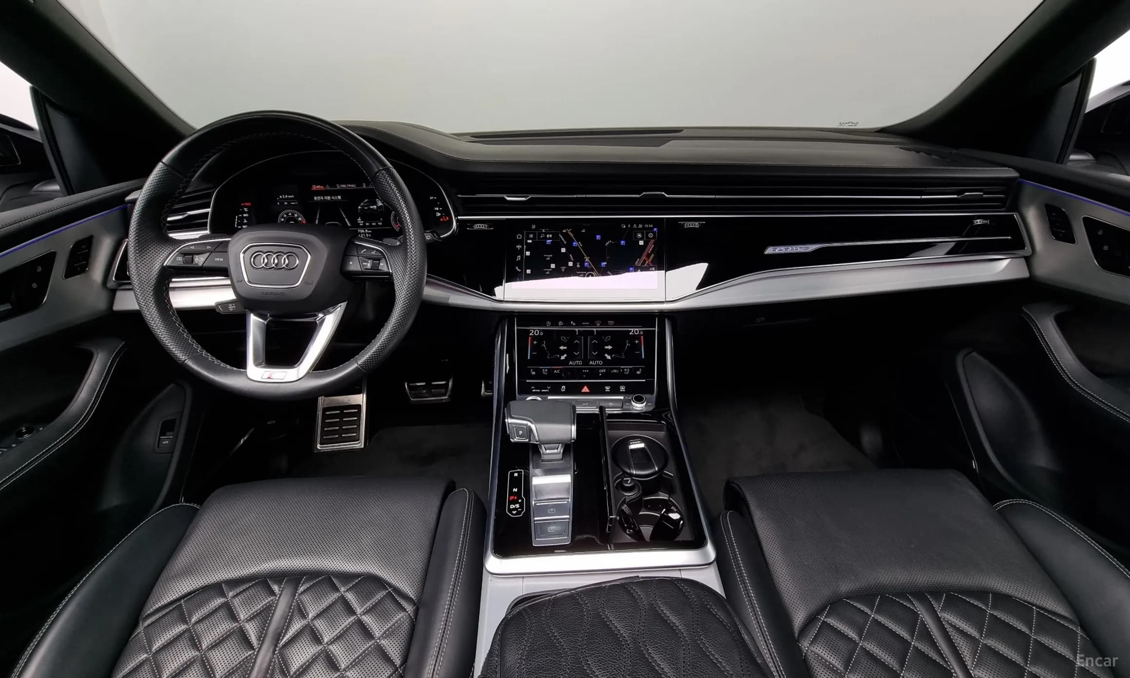 Q8 (4M)