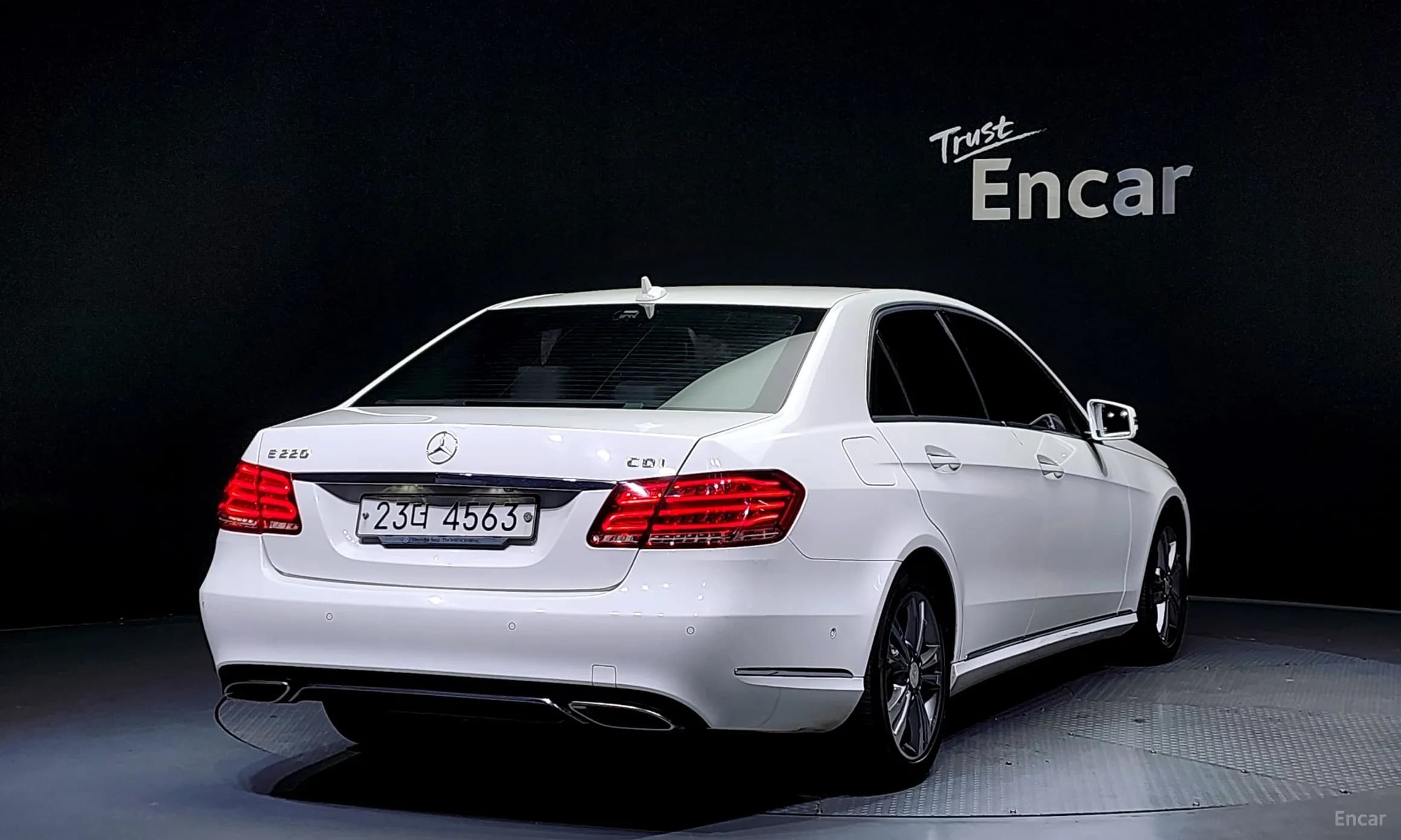 E-Class W212