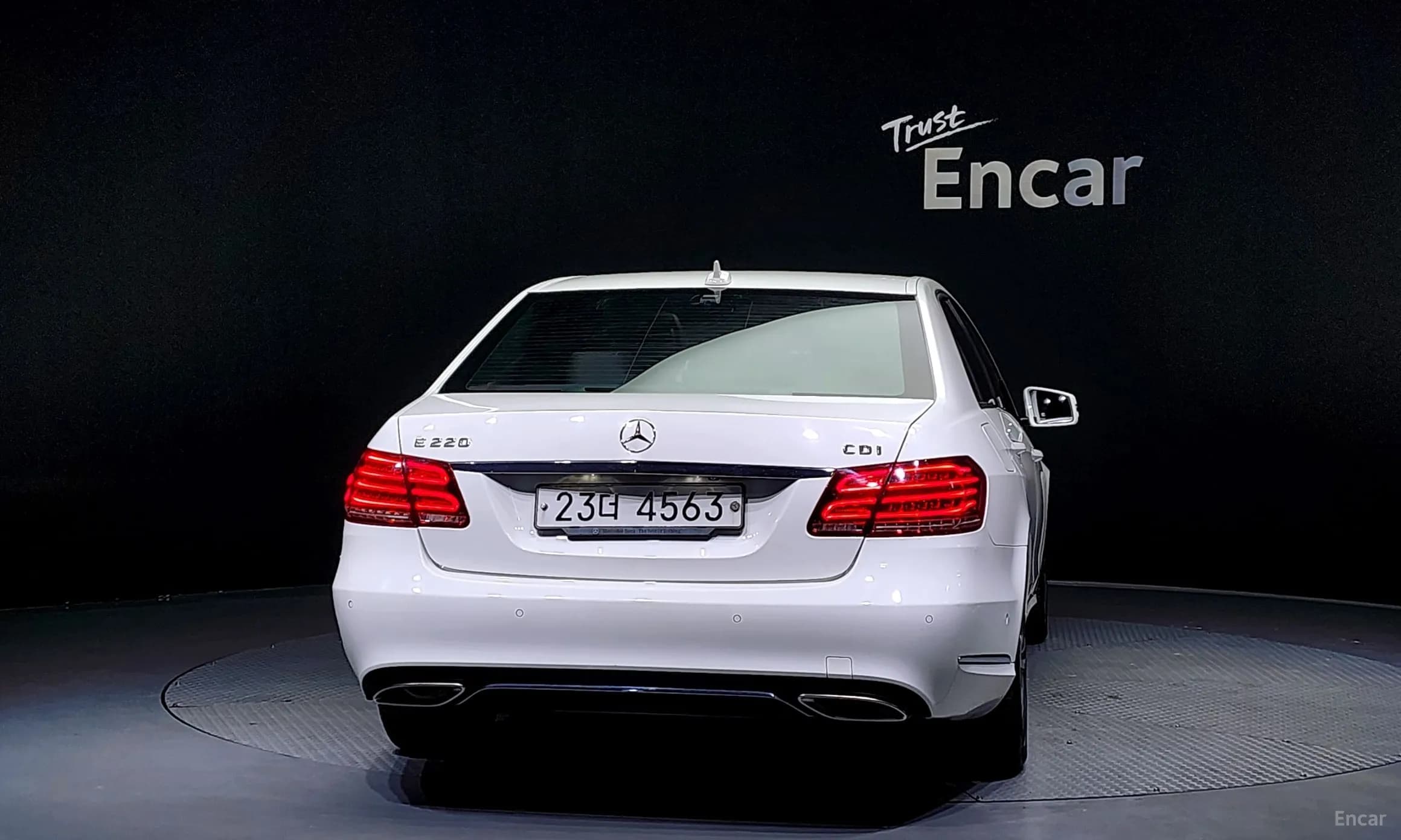 E-Class W212