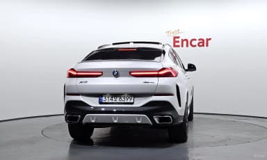 X6 (G06)