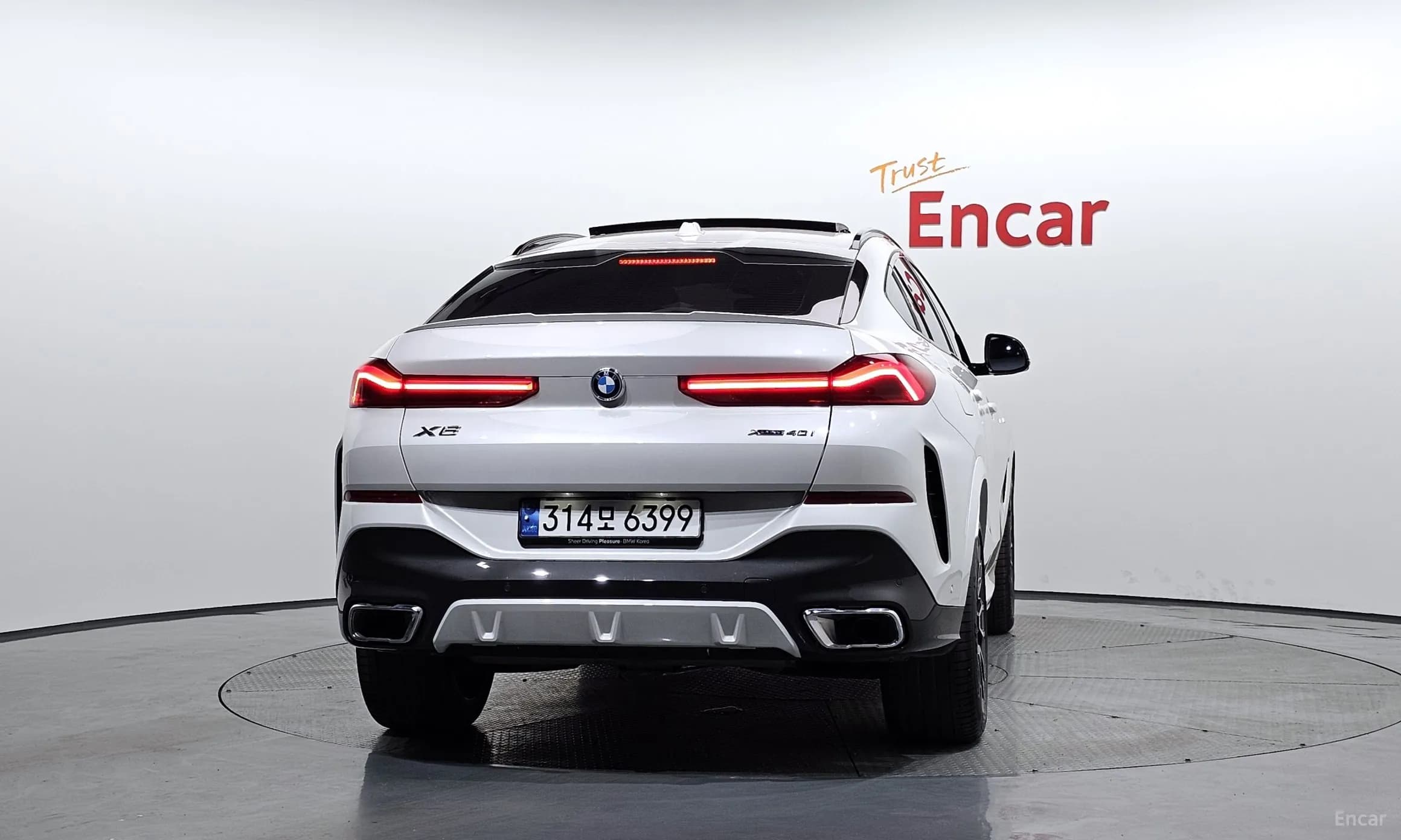 X6 (G06)