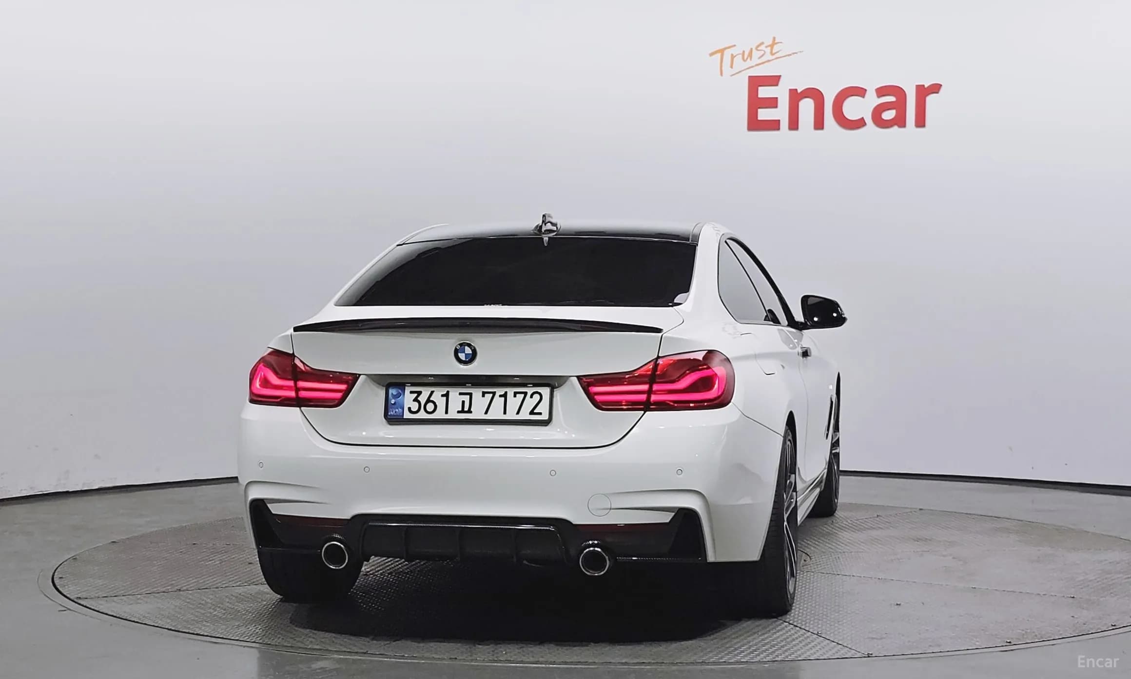 Series 4 (F32)