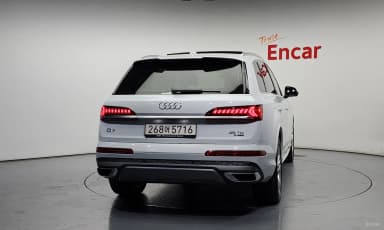 Q7 (4M)