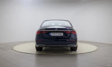 E-Class W214